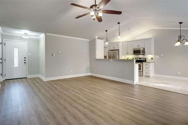 Building Photo - 110 Wildbriar St