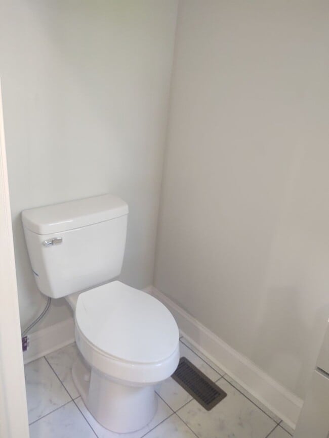 Building Photo - Brand New home!!