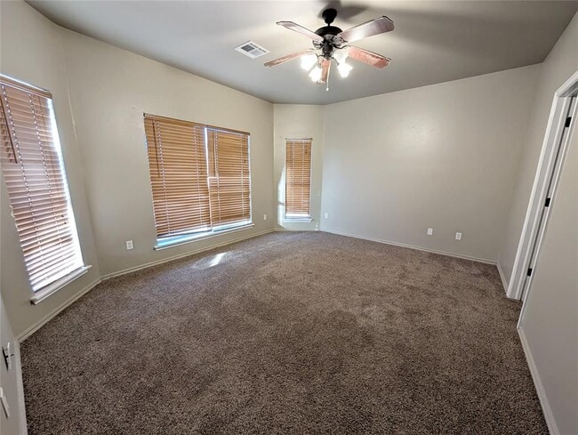 Building Photo - 4801 Deer Ridge Blvd