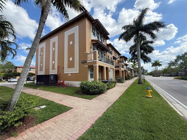 Building Photo - 1045 SW 147th Ave