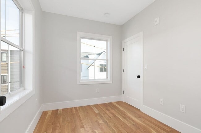 Building Photo - 23 Berkshire St