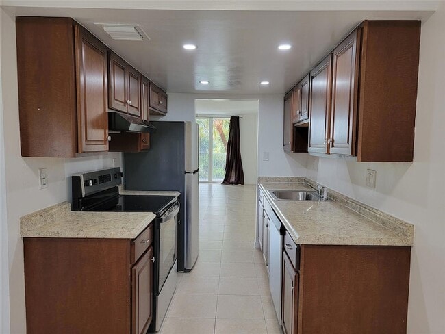 Building Photo - 3341 NW 47th Terrace