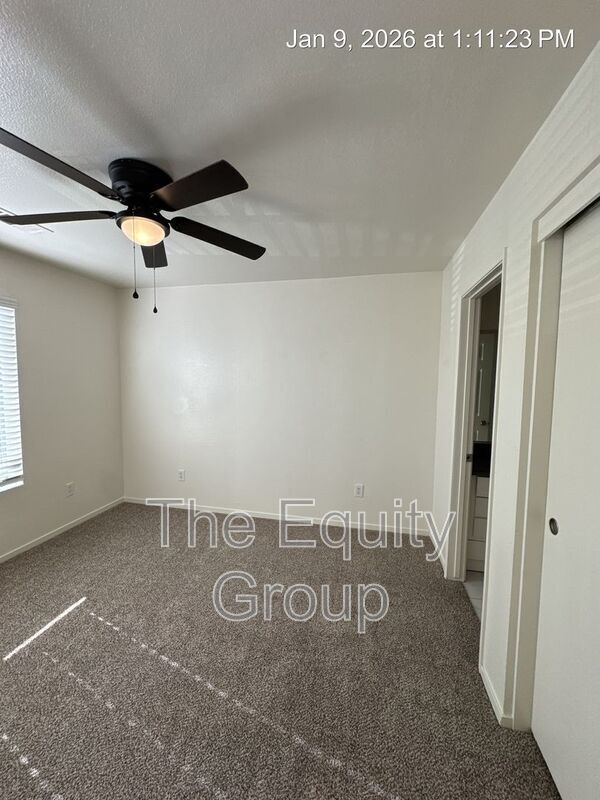 Building Photo - 816 W Loyola Ave