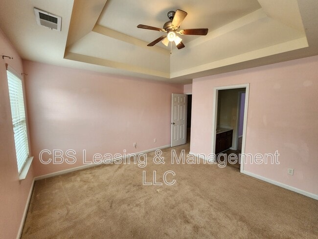 Building Photo - 25 Avery Dr