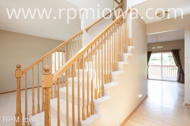 Building Photo - 4 br, 2.5 bath House - 6400 Stanmore Court