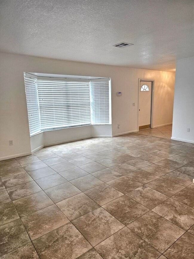 Building Photo - 12191 Broadleaf Ct