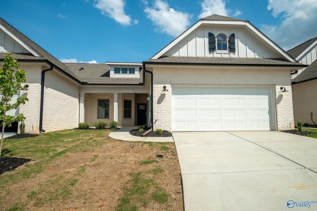 Primary Photo - 203 Osceola Cir