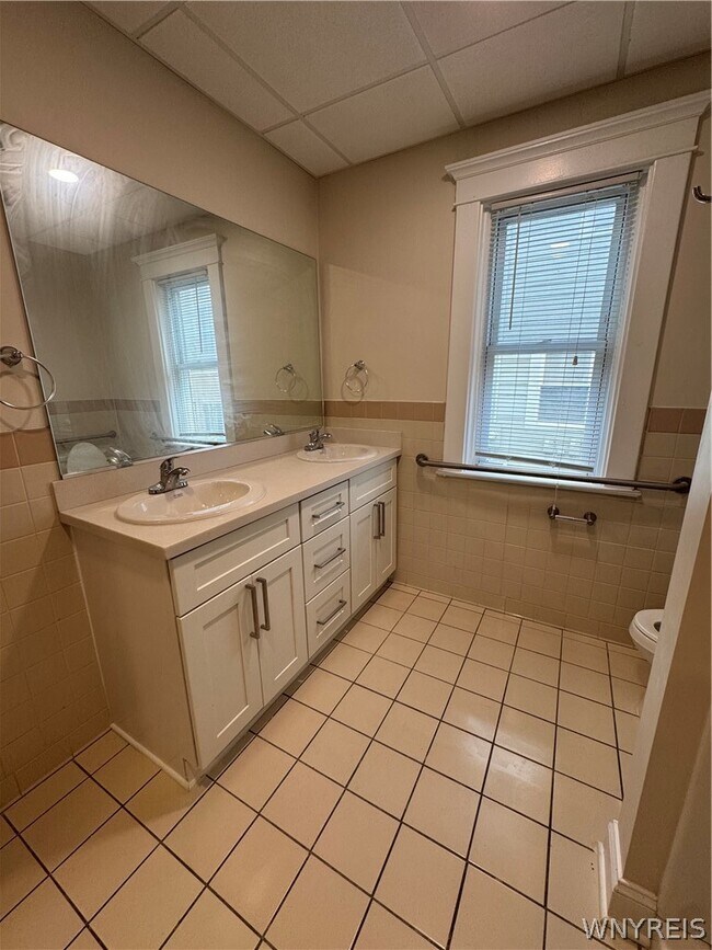 Building Photo - 95 Humboldt Pkwy
