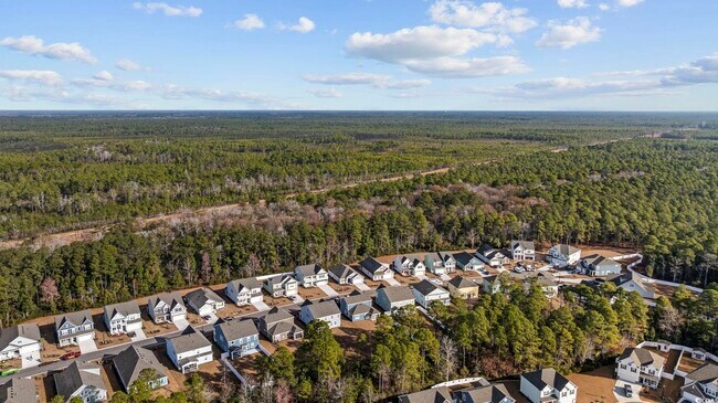 Building Photo - 7151 Shooting Star Way