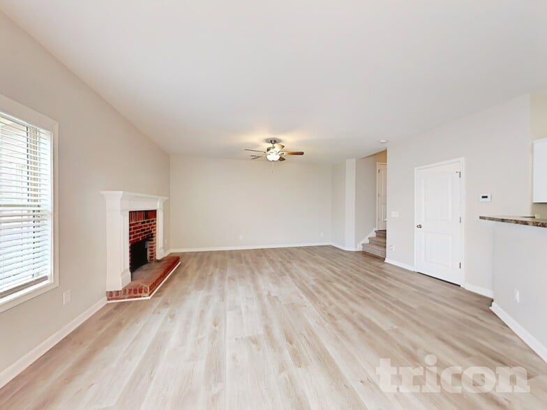 Building Photo - 122 Carriage Lake Dr