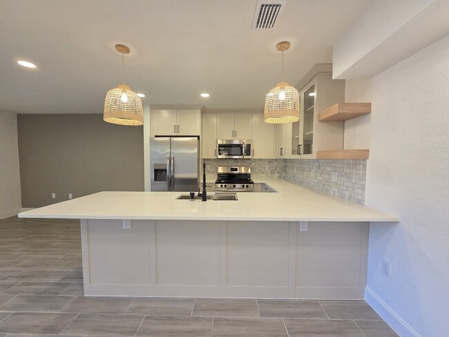 Building Photo - 2690 Coral Landings Blvd