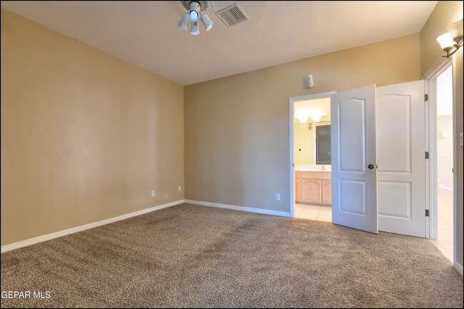 Building Photo - 6123 La Posta Dr