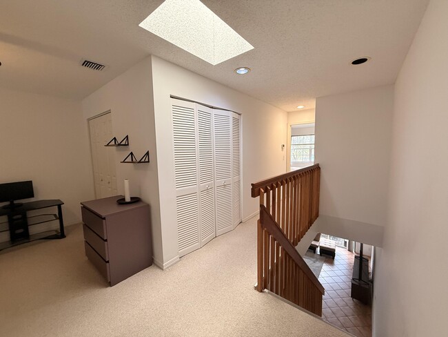 Building Photo - 5121 Sabal Gardens Ln