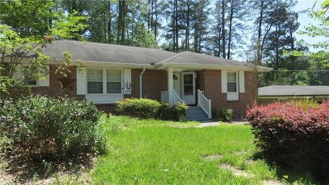 Primary Photo - 1137 Citadel Dr NE