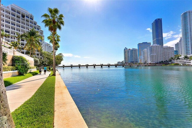 Building Photo - 701 Brickell Key Blvd