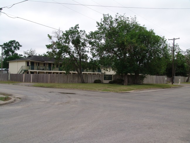 Colonial Green I Apartments - Colonial Greens I Apartments