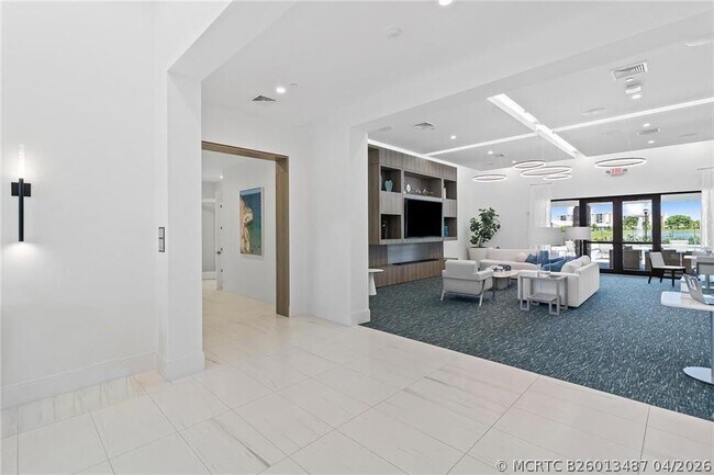 Building Photo - 14534 Highland Center Way