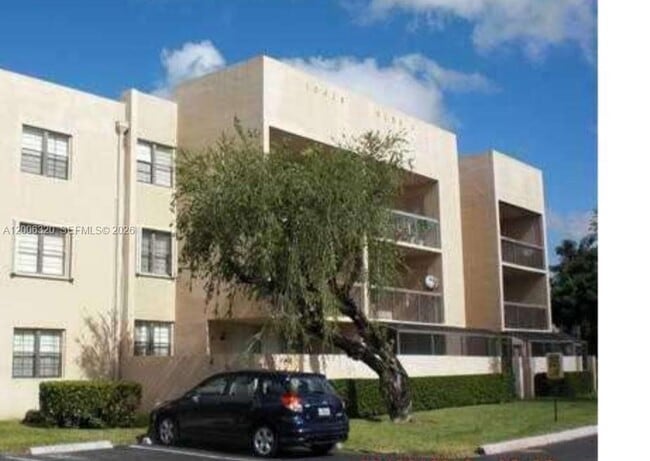 Building Photo - 10625 SW 112th Ave