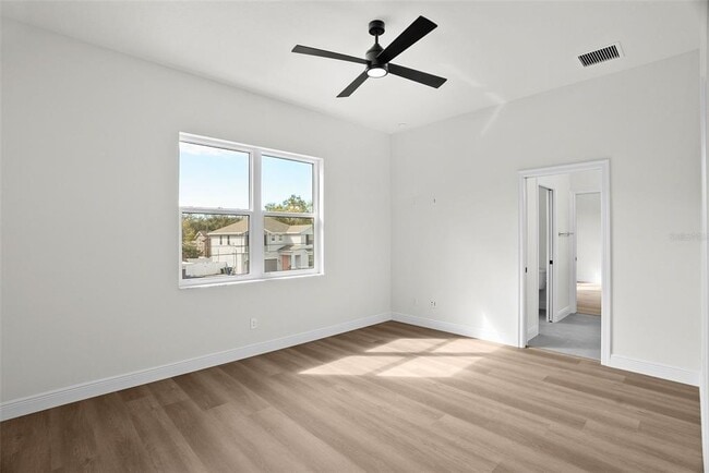 Building Photo - 4009 W Euclid Ave