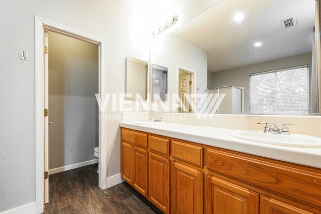 Building Photo - 8121 Gilleland Dr