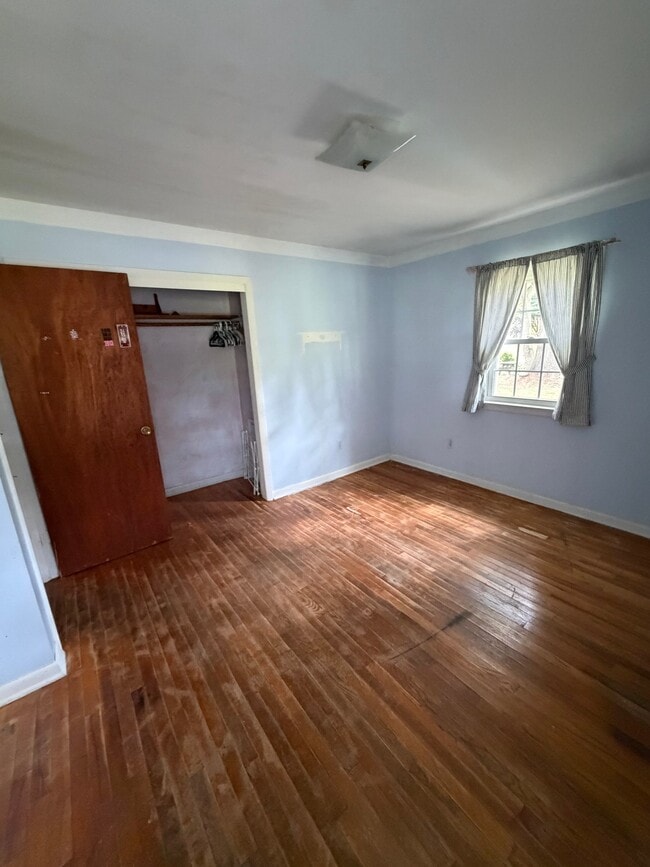 Building Photo - 104 Lee Dr