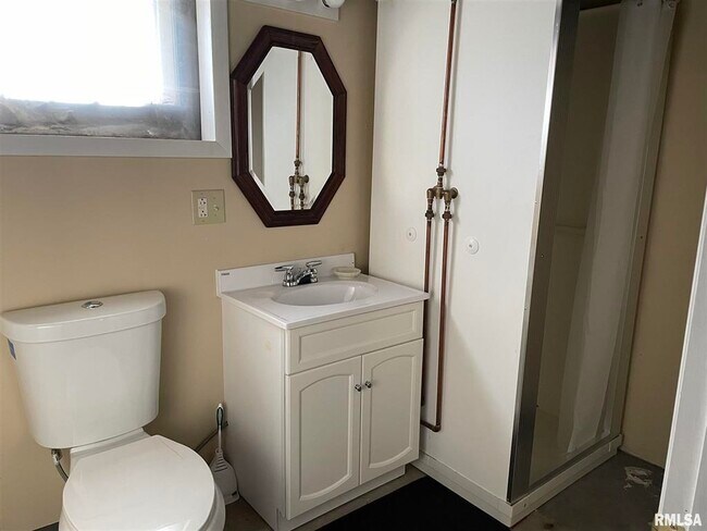 Building Photo - 2139 30th St