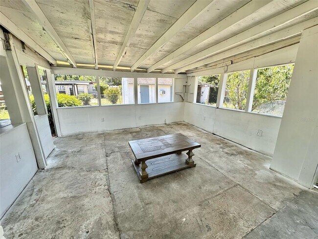 Building Photo - 525 Clearfield Rd