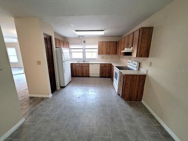 Building Photo - 456 Hunter Cir