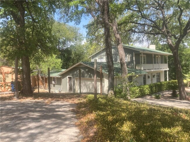 Building Photo - 6614 Bradley Dr