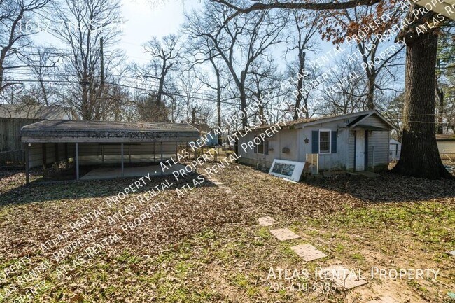 Building Photo - 1617 7th St SE