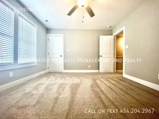 Building Photo - 34 Cuddington Ln