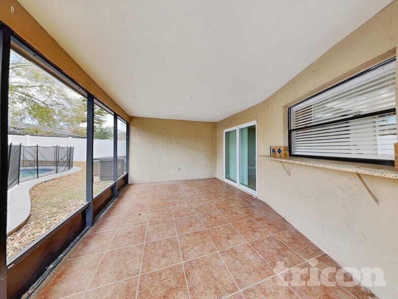 Building Photo - 818 Tarawood Ln