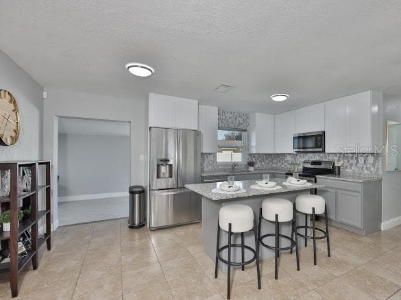 Building Photo - 6206 S Adelia Ave