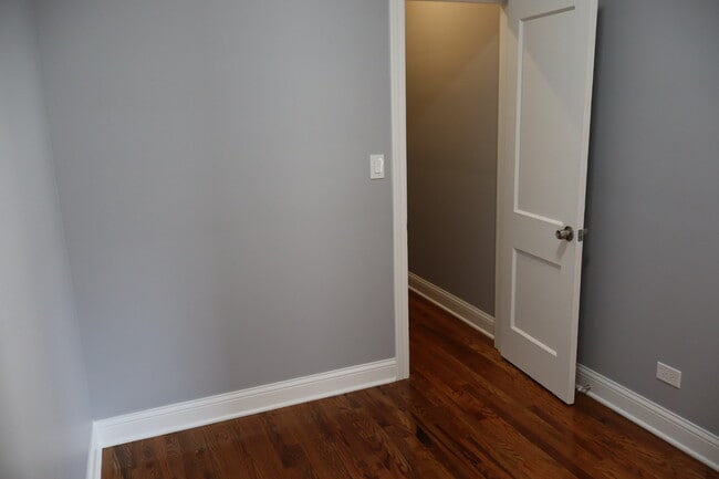 Building Photo - 4120 W Gladys Ave