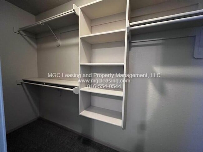 Building Photo - Timbers East Townhomes - 1,300+ Sq. Ft. Townhome with Garage – Move-In Ready