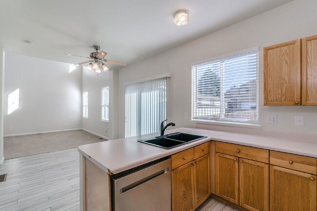 Building Photo - 965 Evening Star Ct