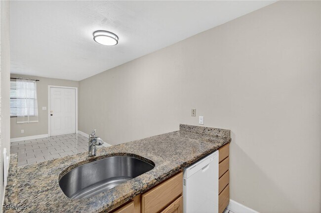 Building Photo - 13134 Feather Sound Dr