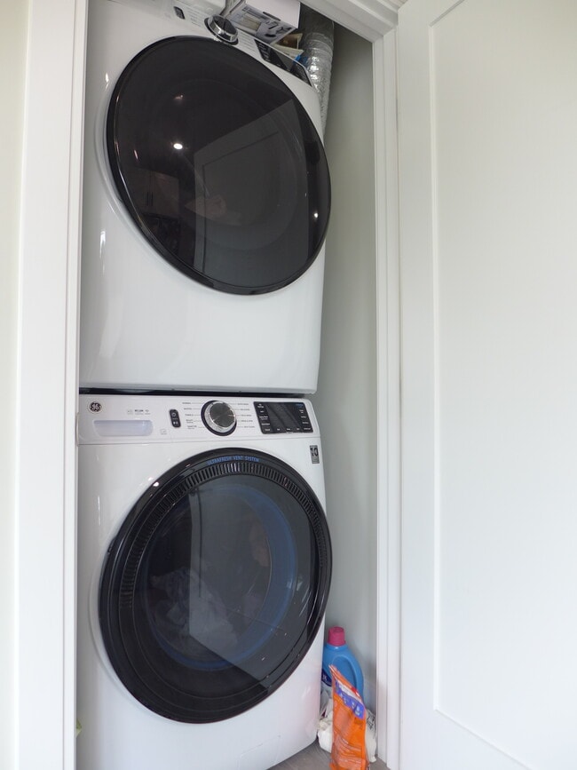 Building Photo - 11 Frederick St