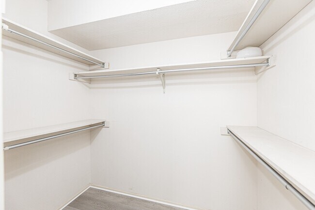 Building Photo - 16814 Kilwinning Dr