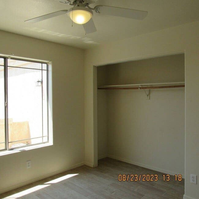Building Photo - 646 Roamer Ln