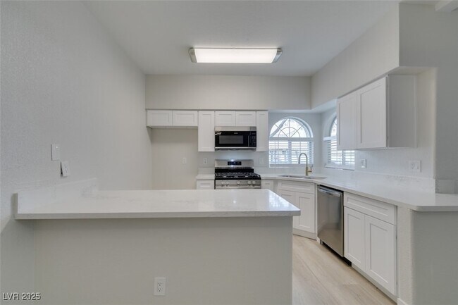 Building Photo - 2251 Wigwam Pkwy