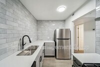 Building Photo - 4515 E 31st St