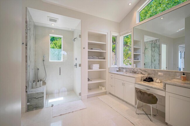 Building Photo - Welcome to Your Luxurious Napa Valley Retr...