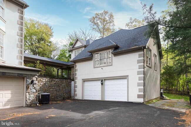 Building Photo - 13039 Glen Mill Rd