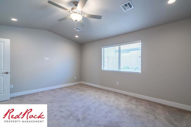 Building Photo - 3 Bedroom Hurricane Townhome With Scenic Views