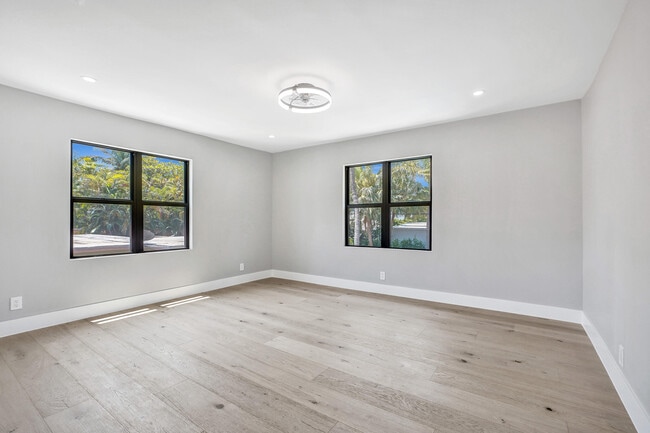 Building Photo - 5832 Alton Rd