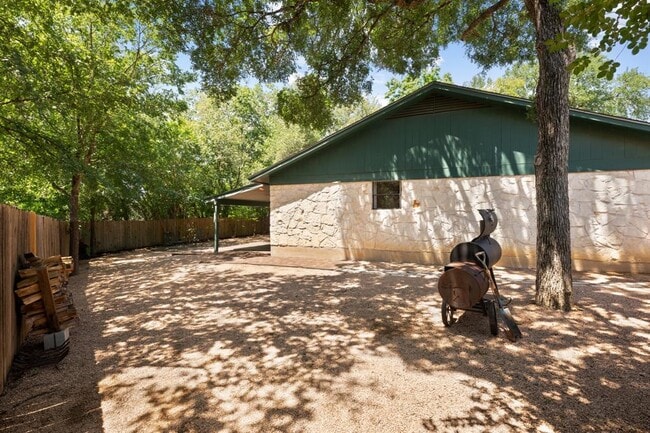 Building Photo - 3303 Sanderling Trail