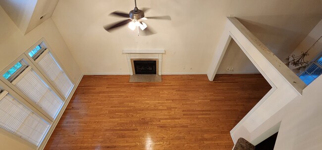 Building Photo - 302 Savannah Dr