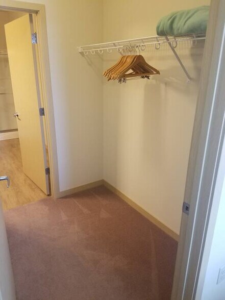 Building Photo - N72W13536 Lund Ln