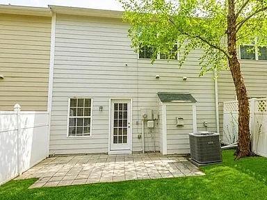 Building Photo - 1587 River Main Ct
